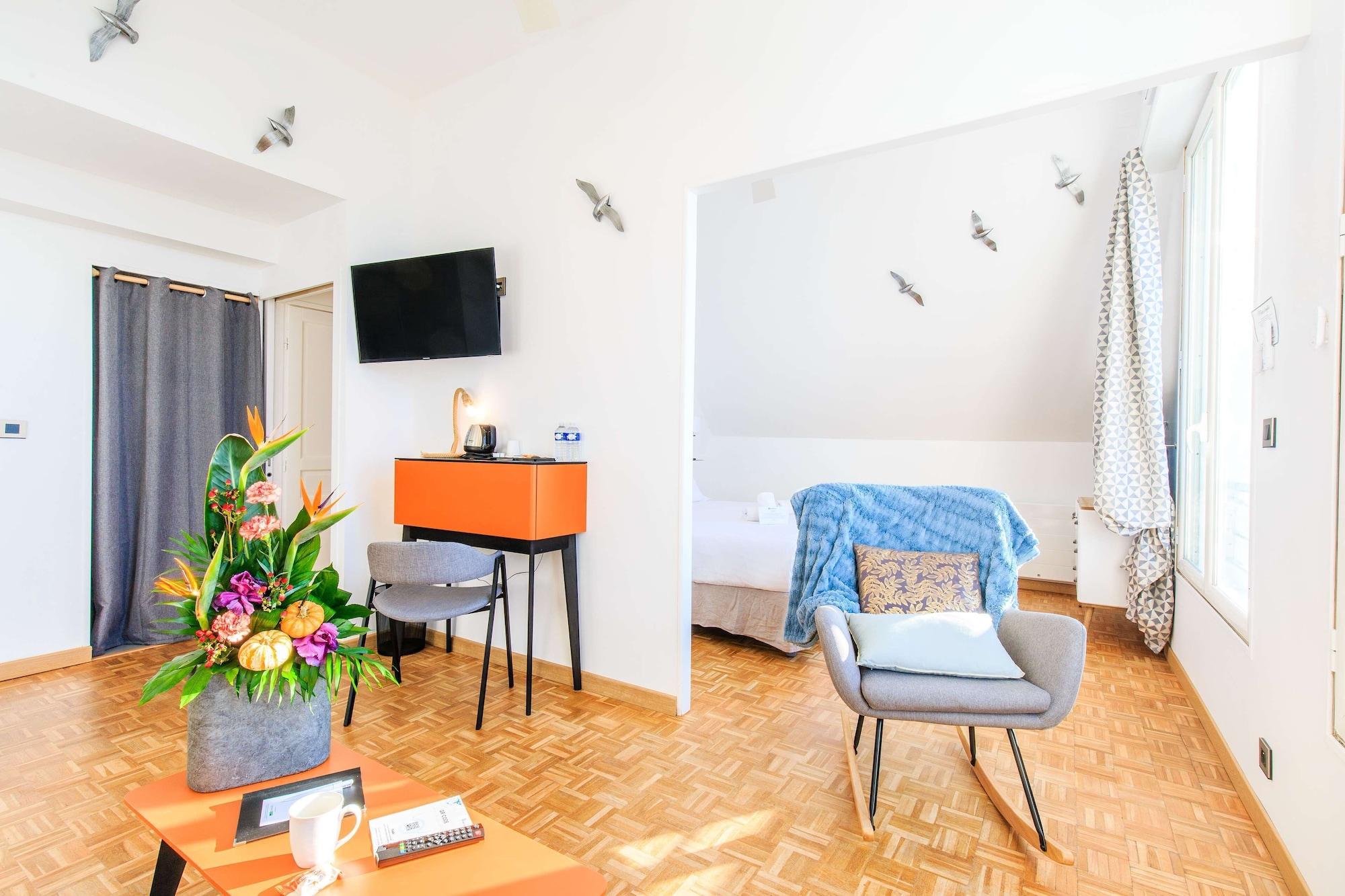 Best Western Hotel De La Plage Saint Marc Sur Mer Экстерьер фото