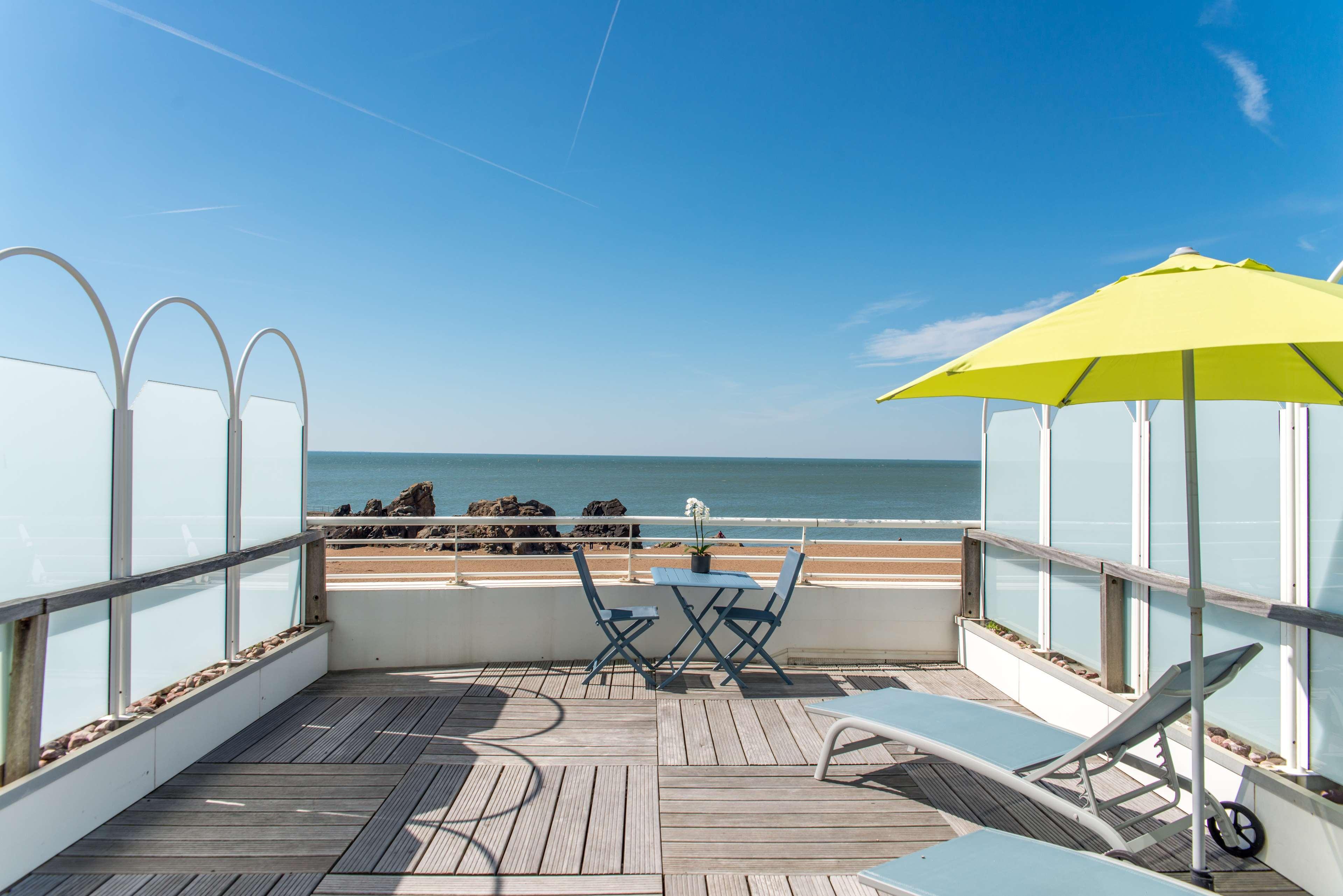 Best Western Hotel De La Plage Saint Marc Sur Mer Экстерьер фото