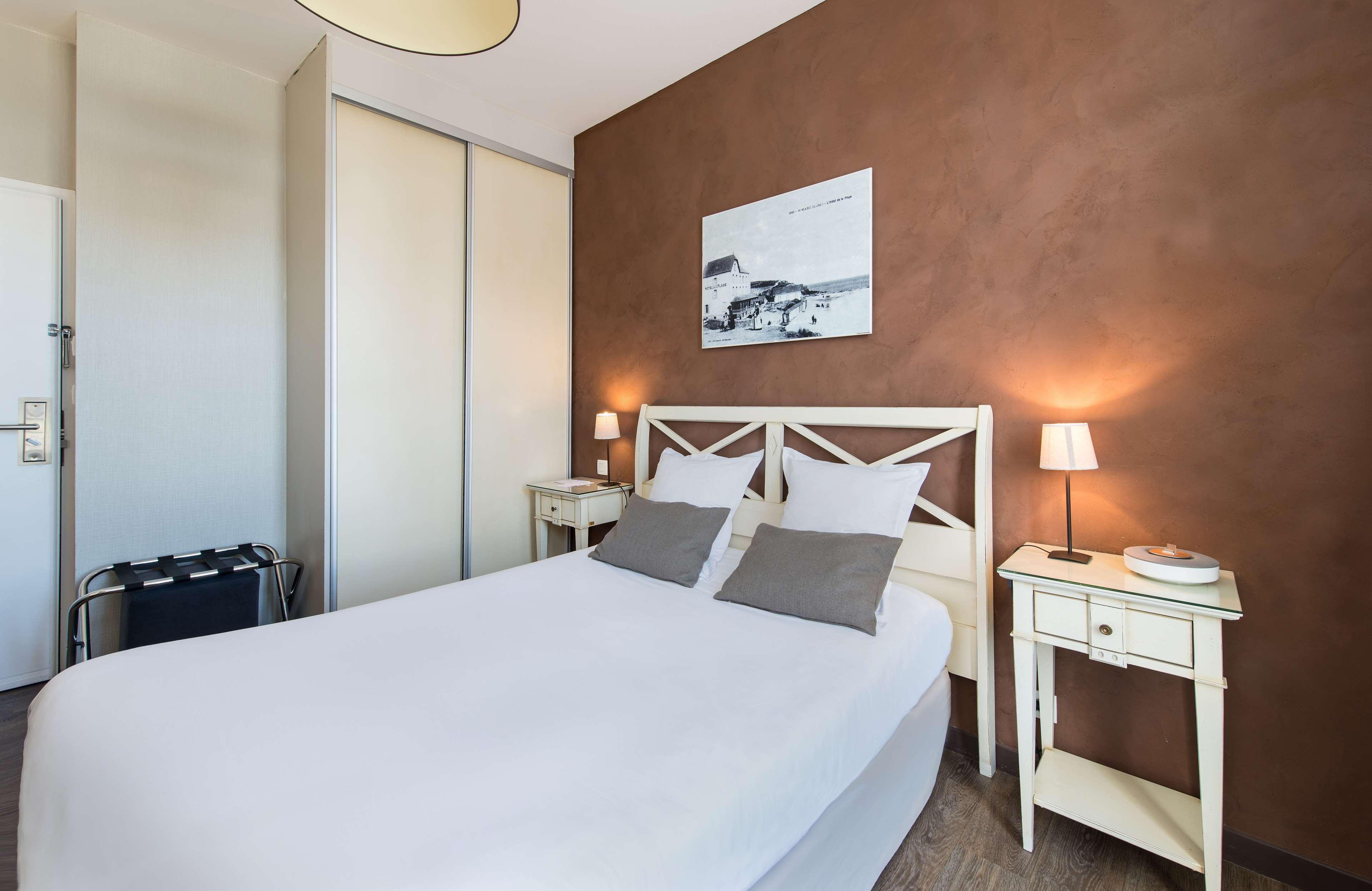 Best Western Hotel De La Plage Saint Marc Sur Mer Экстерьер фото